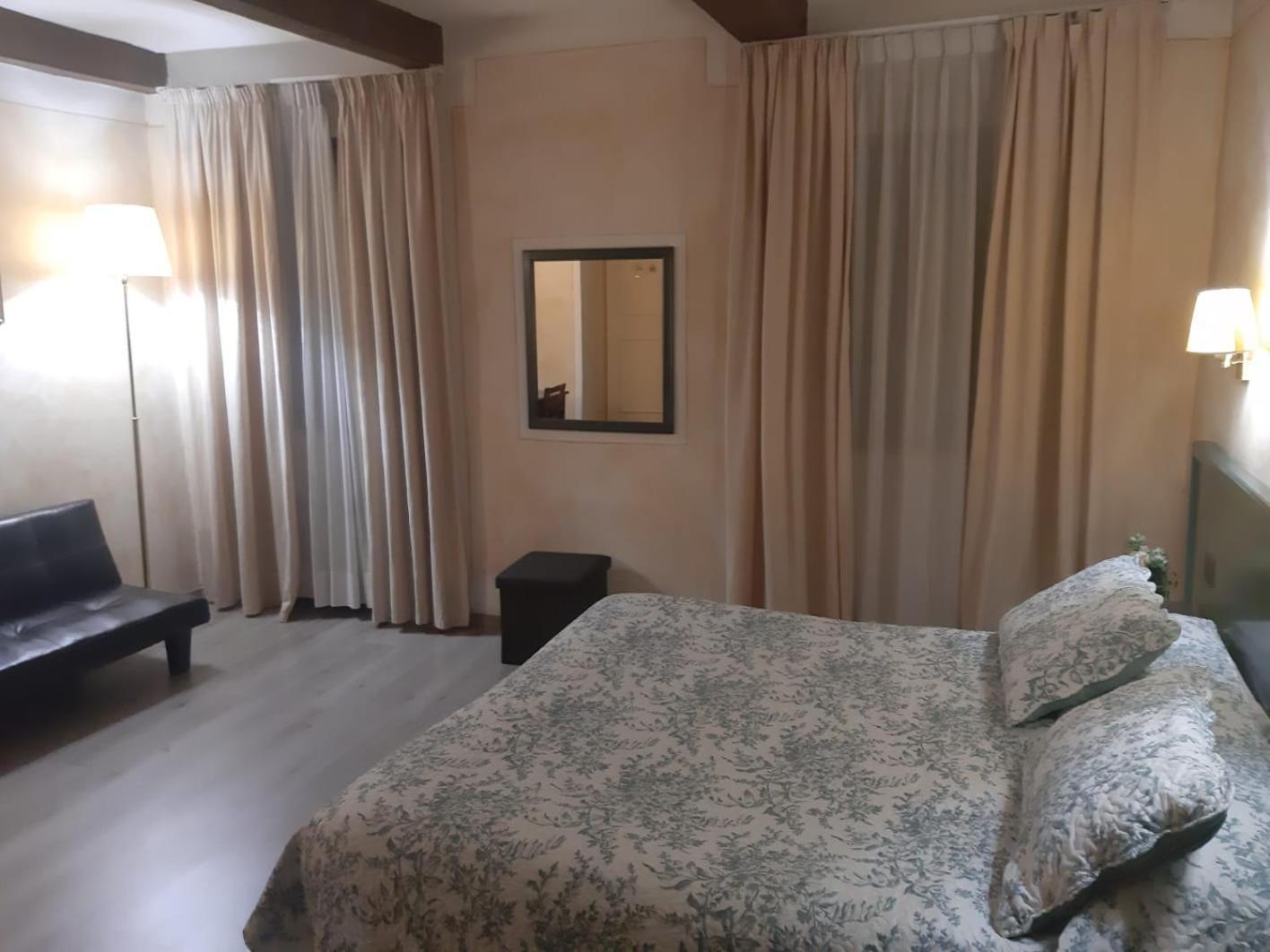 Hotel Borgo Antico บิบเบียนา ภายนอก รูปภาพ