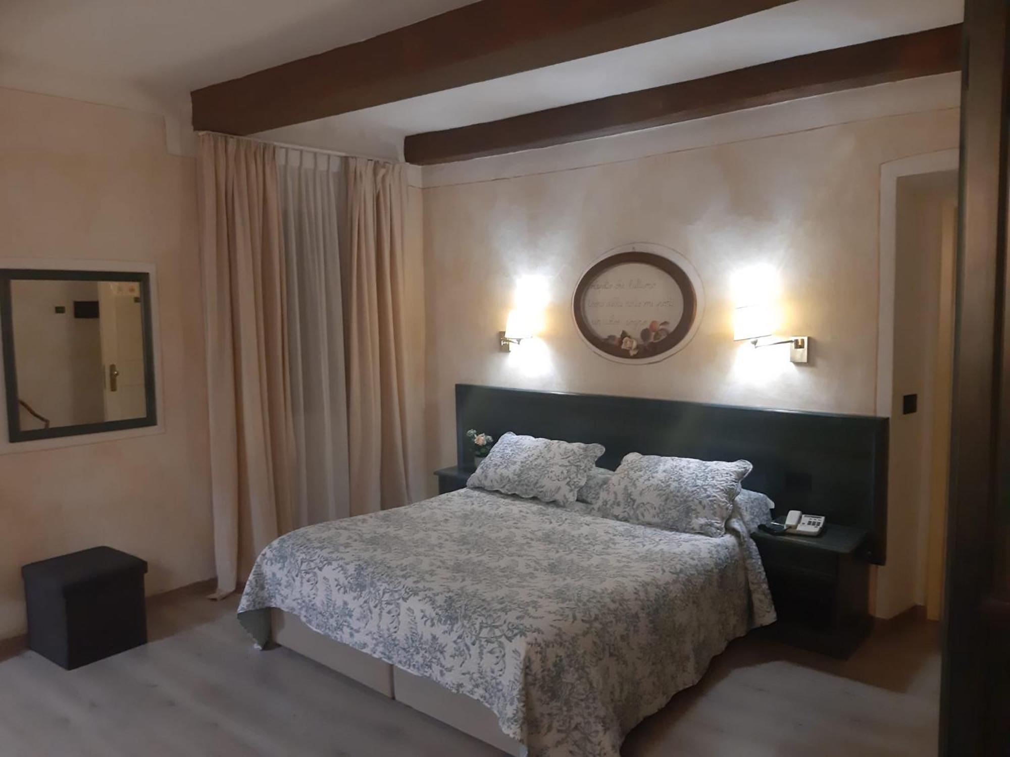 Hotel Borgo Antico บิบเบียนา ภายนอก รูปภาพ