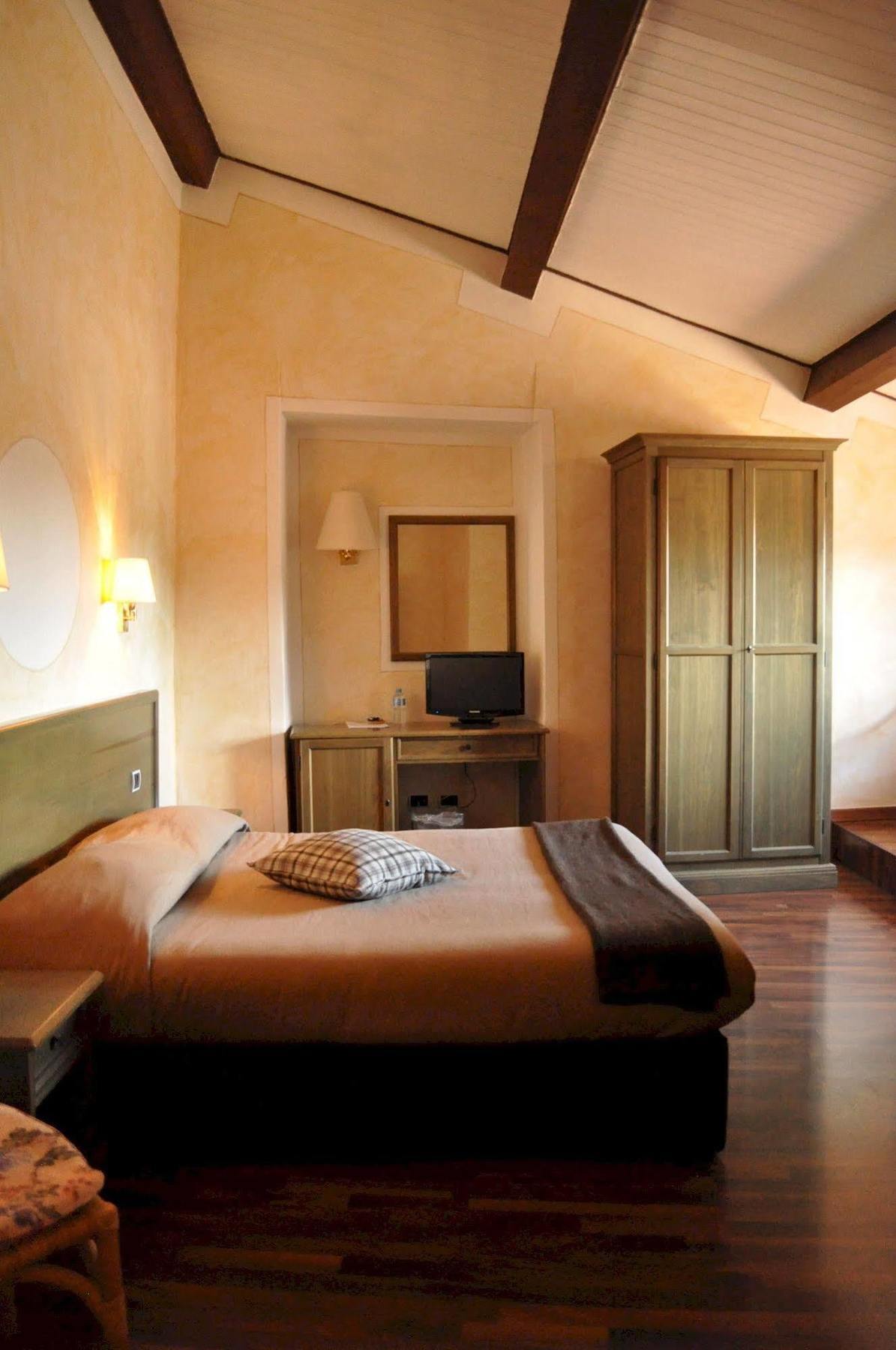 Hotel Borgo Antico บิบเบียนา ภายนอก รูปภาพ