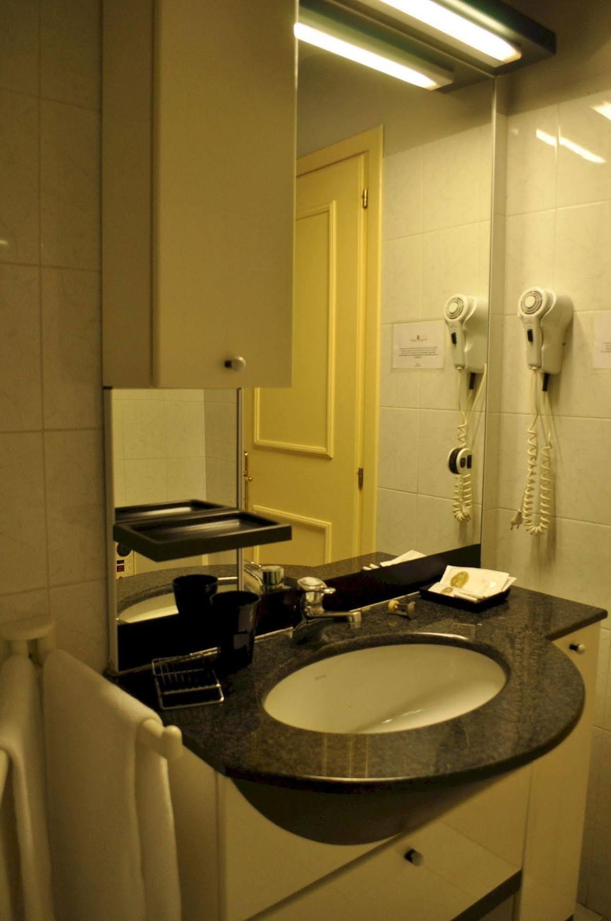 Hotel Borgo Antico บิบเบียนา ภายนอก รูปภาพ